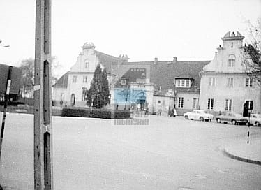 1caf703db8aff9b141ebcb604f4f6f3d