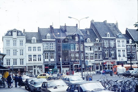 28b2cbe2fe0dd33cb796379a24dc8a93