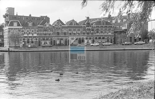 6708160d7b781c5f78bf28242b434be9