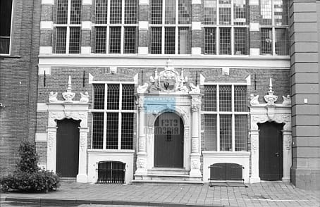 1383b128976e1e728a0b9b74bc4b9f95