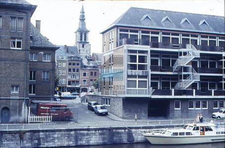 692e81d5df56d750b963f1dcb1f9bbde