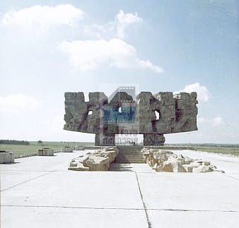 115bcb6b9d94a4342886f0fa6e2d956c